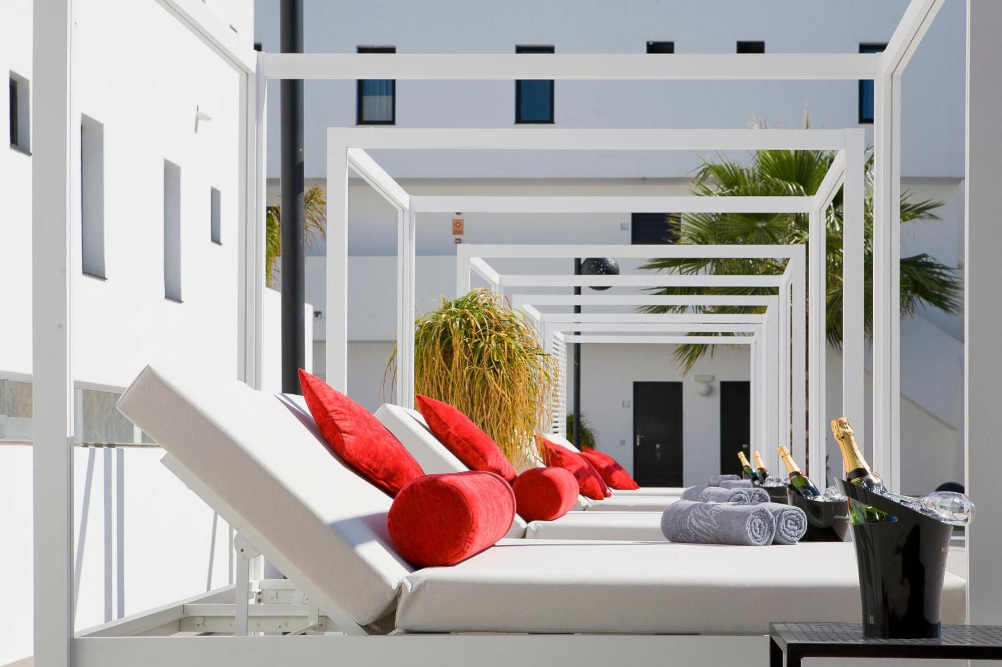 Migjorn Ibiza Suites & Spa Playa d'en Bossa Exteriér fotografie